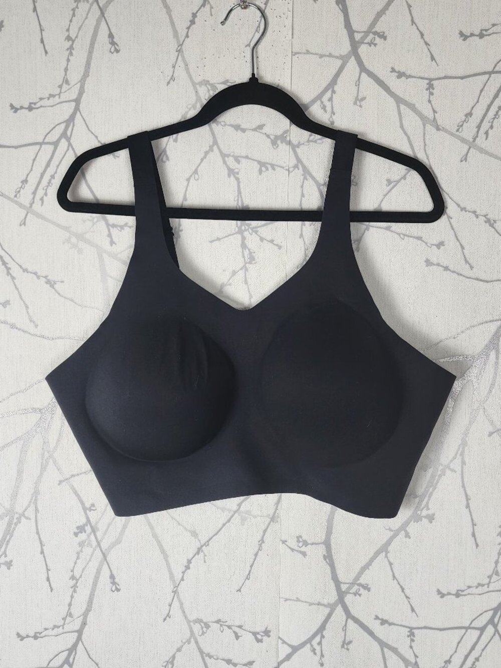 Understance NWT Black Soft Sculpt Wireless Lift Back Close Bra
